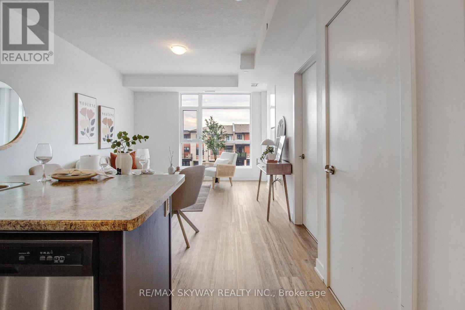 306 - 600 North Service Road, Hamilton, Ontario  L8E 0L2 - Photo 21 - X12960948