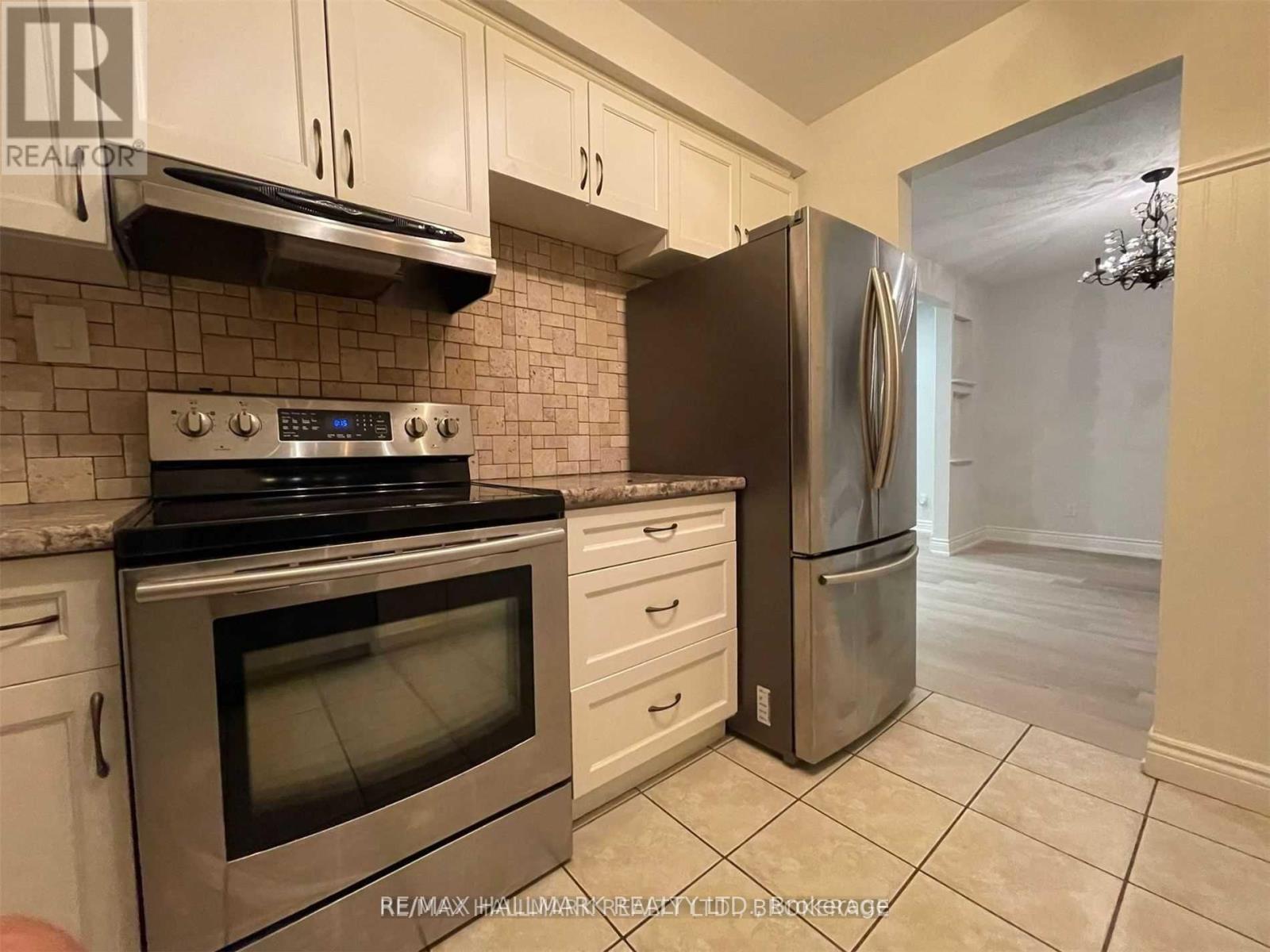 Main - 25 Glenridge Road, Barrie (Allandale Heights), Ontario  L4N 2X9 - Photo 15 - S12963418