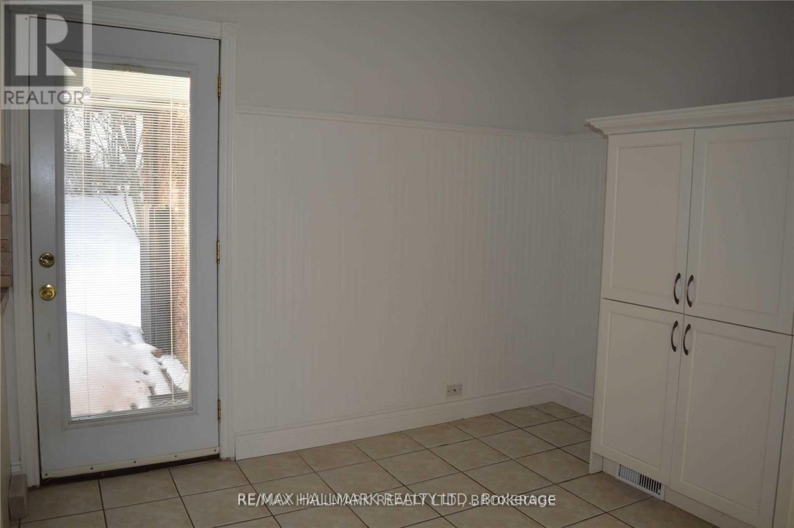 Main - 25 Glenridge Road, Barrie (Allandale Heights), Ontario  L4N 2X9 - Photo 22 - S12963418