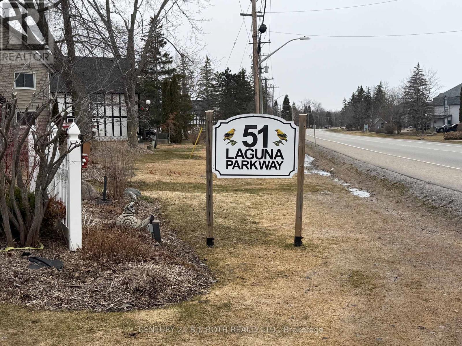 16 - 51 LAGUNA PARKWAY, Ramara, Ontario