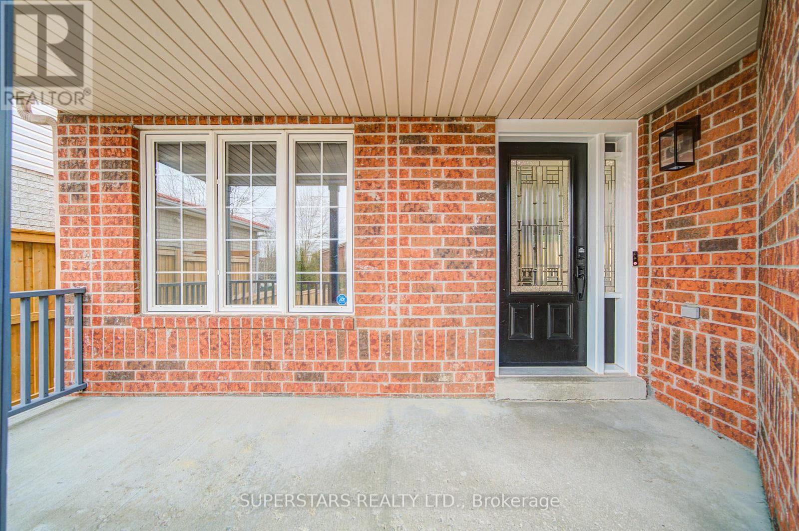 163 Brucker Road, Barrie, Ontario  L4N 8R8 - Photo 3 - S12963486