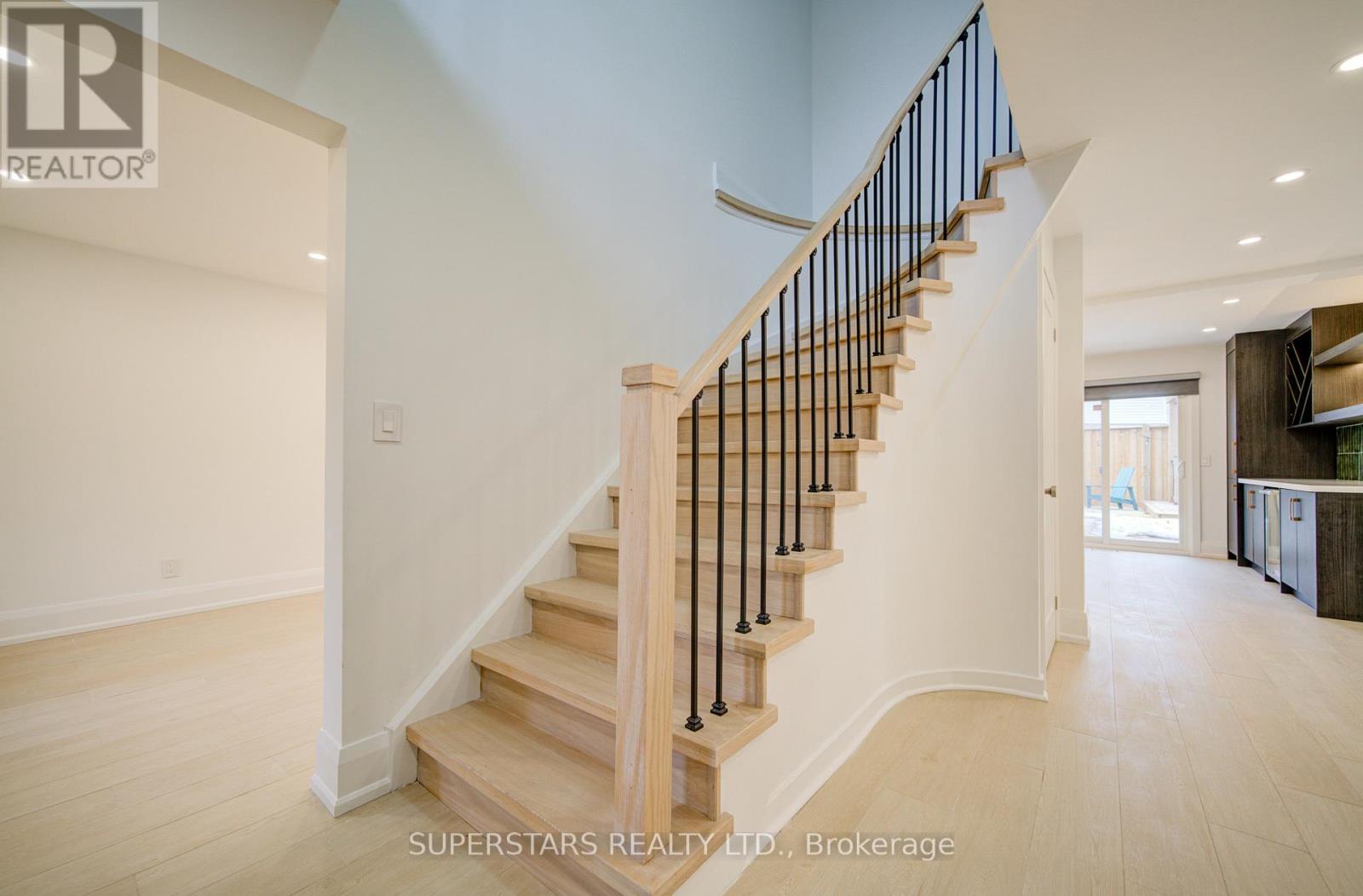 163 Brucker Road, Barrie, Ontario  L4N 8R8 - Photo 7 - S12963486