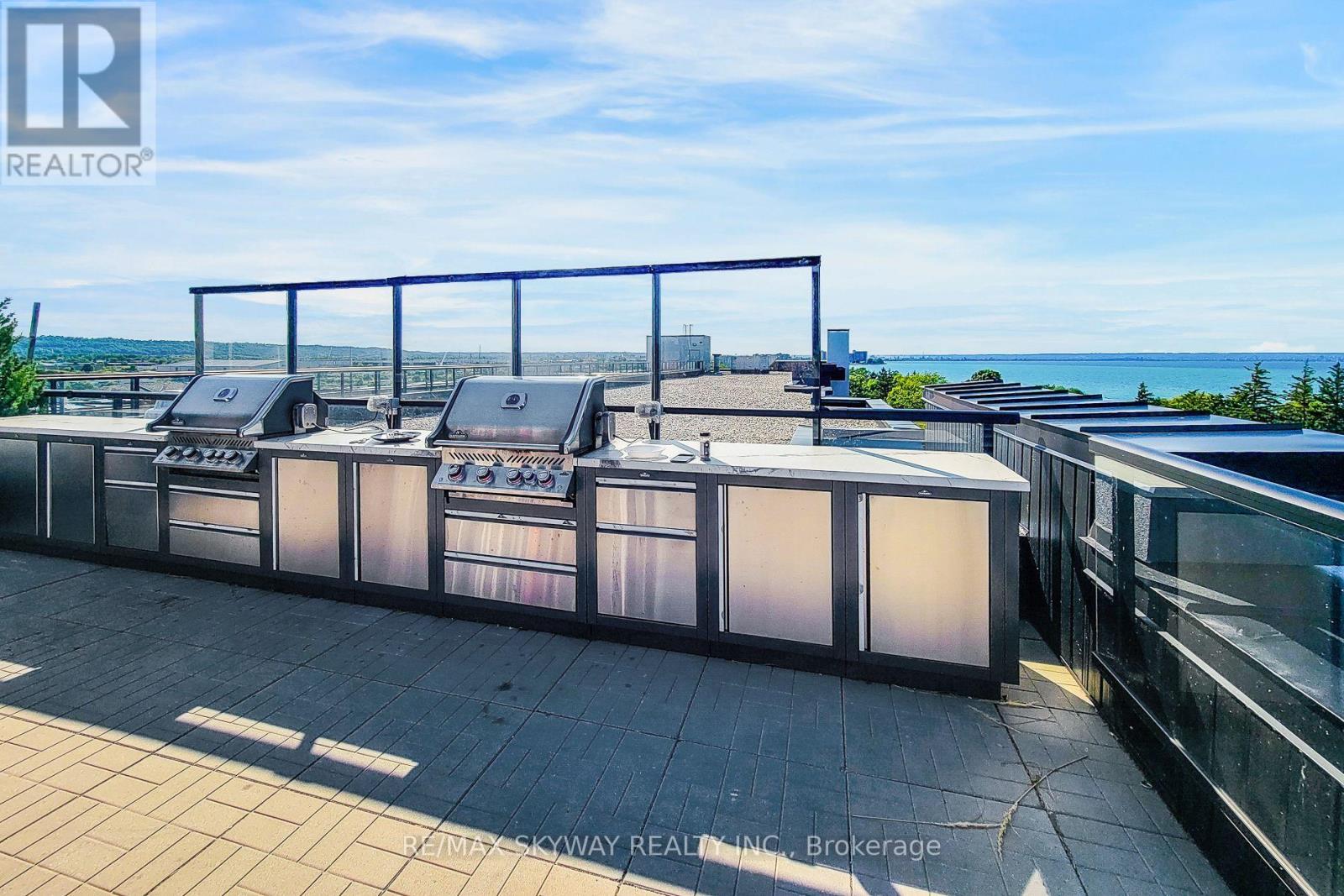 306 - 600 North Service Road, Hamilton, Ontario  L8E 0L2 - Photo 10 - X12960948