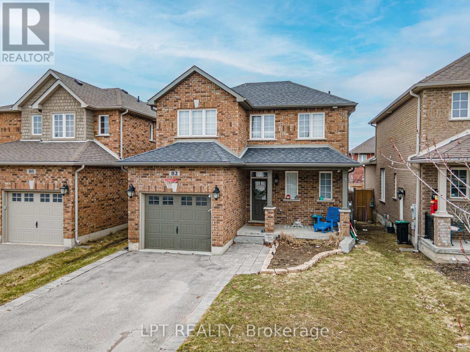 82 Nathan Crescent, Barrie (Painswick South), Ontario  L4N 0S4 - Photo 2 - S12963650