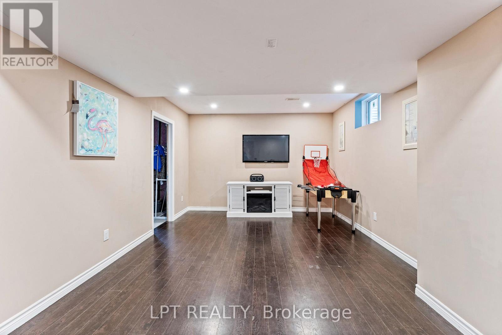 82 Nathan Crescent, Barrie (Painswick South), Ontario  L4N 0S4 - Photo 35 - S12963650