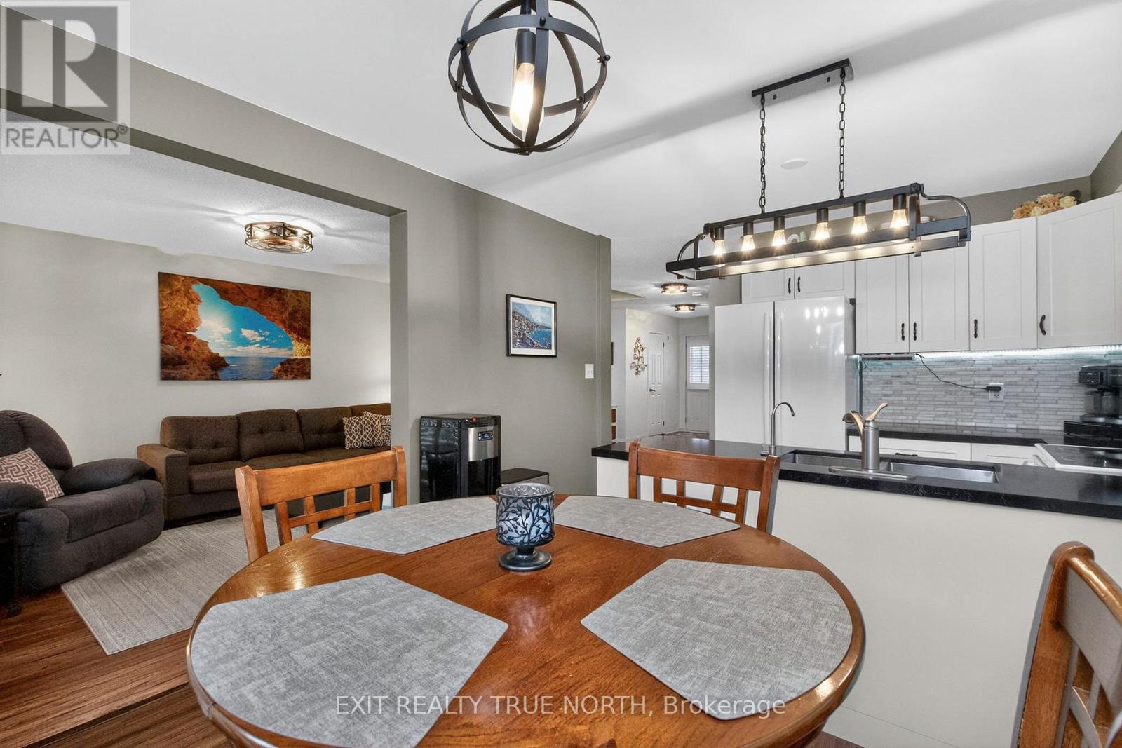 172 Courtney Crescent, Barrie (Painswick South), Ontario  L4N 5T1 - Photo 10 - S12963896