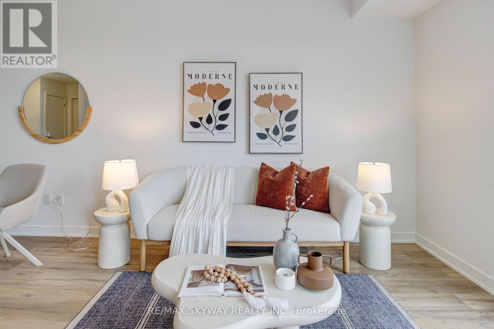 306 - 600 North Service Road, Hamilton, Ontario  L8E 0L2 - Photo 25 - X12960948