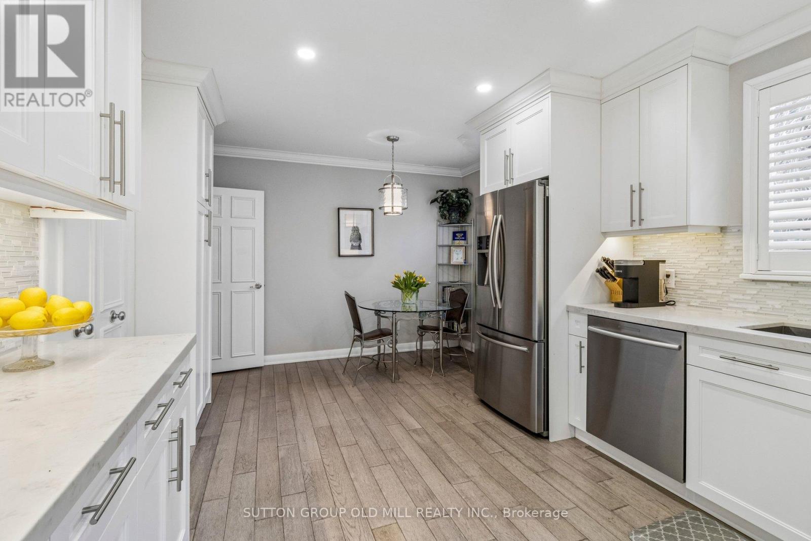 24 Tettenhall Road, Toronto, Ontario  M9A 2C3 - Photo 12 - W12963432