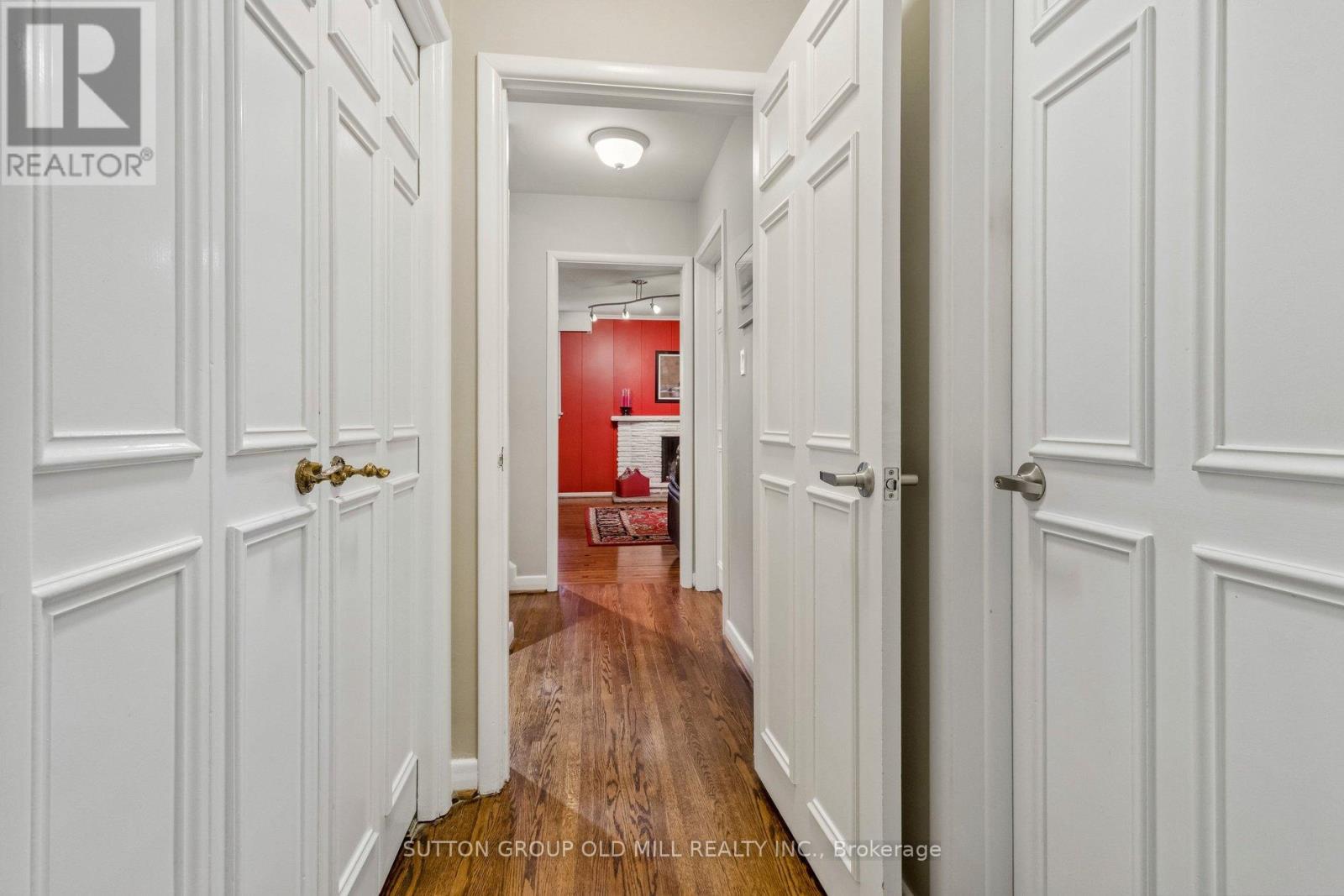 24 Tettenhall Road, Toronto, Ontario  M9A 2C3 - Photo 28 - W12963432