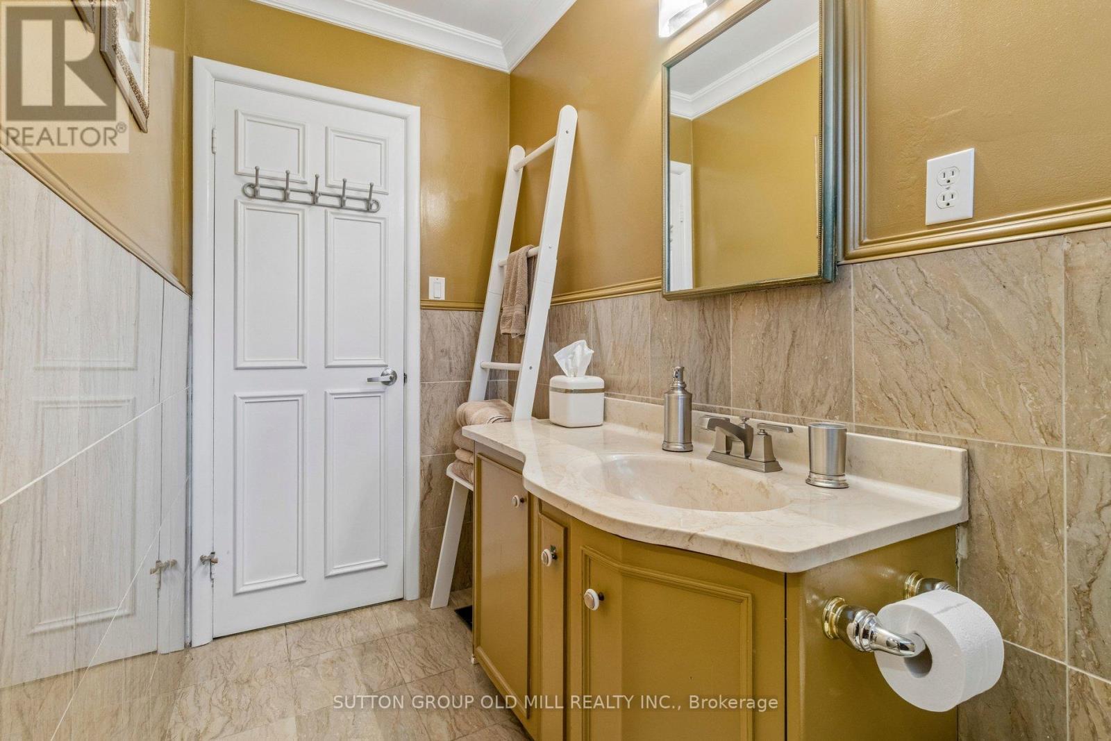 24 Tettenhall Road, Toronto, Ontario  M9A 2C3 - Photo 29 - W12963432