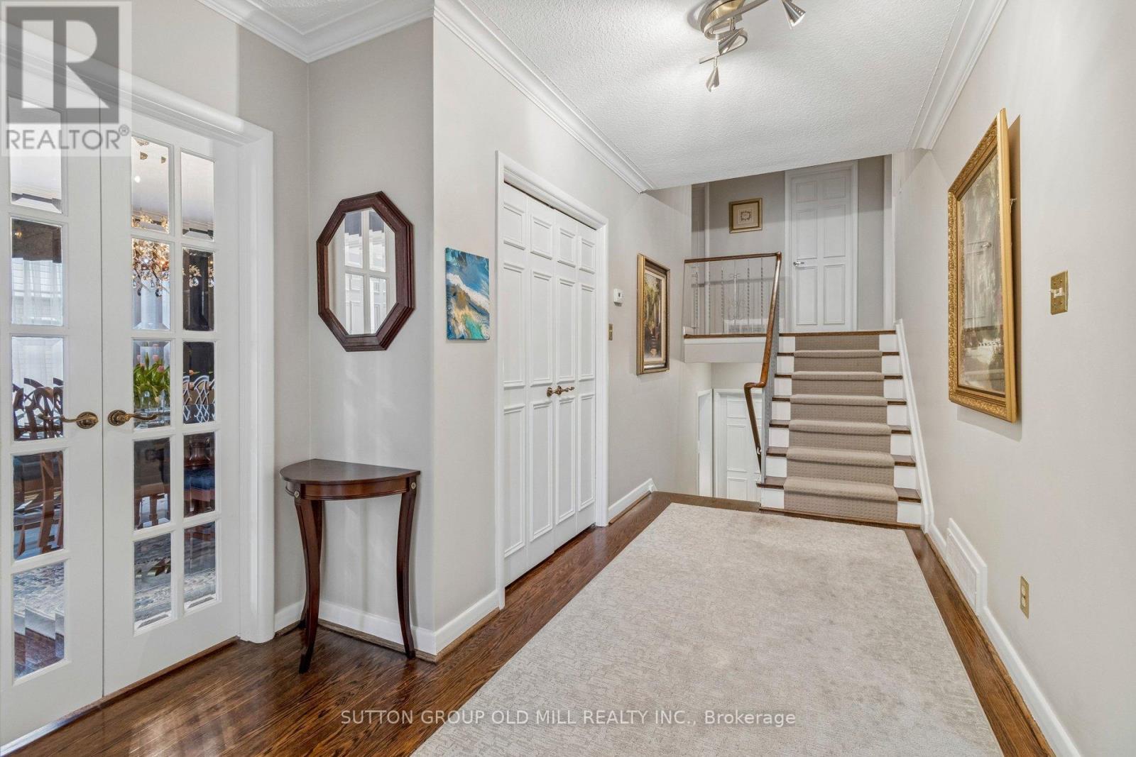 24 Tettenhall Road, Toronto, Ontario  M9A 2C3 - Photo 3 - W12963432