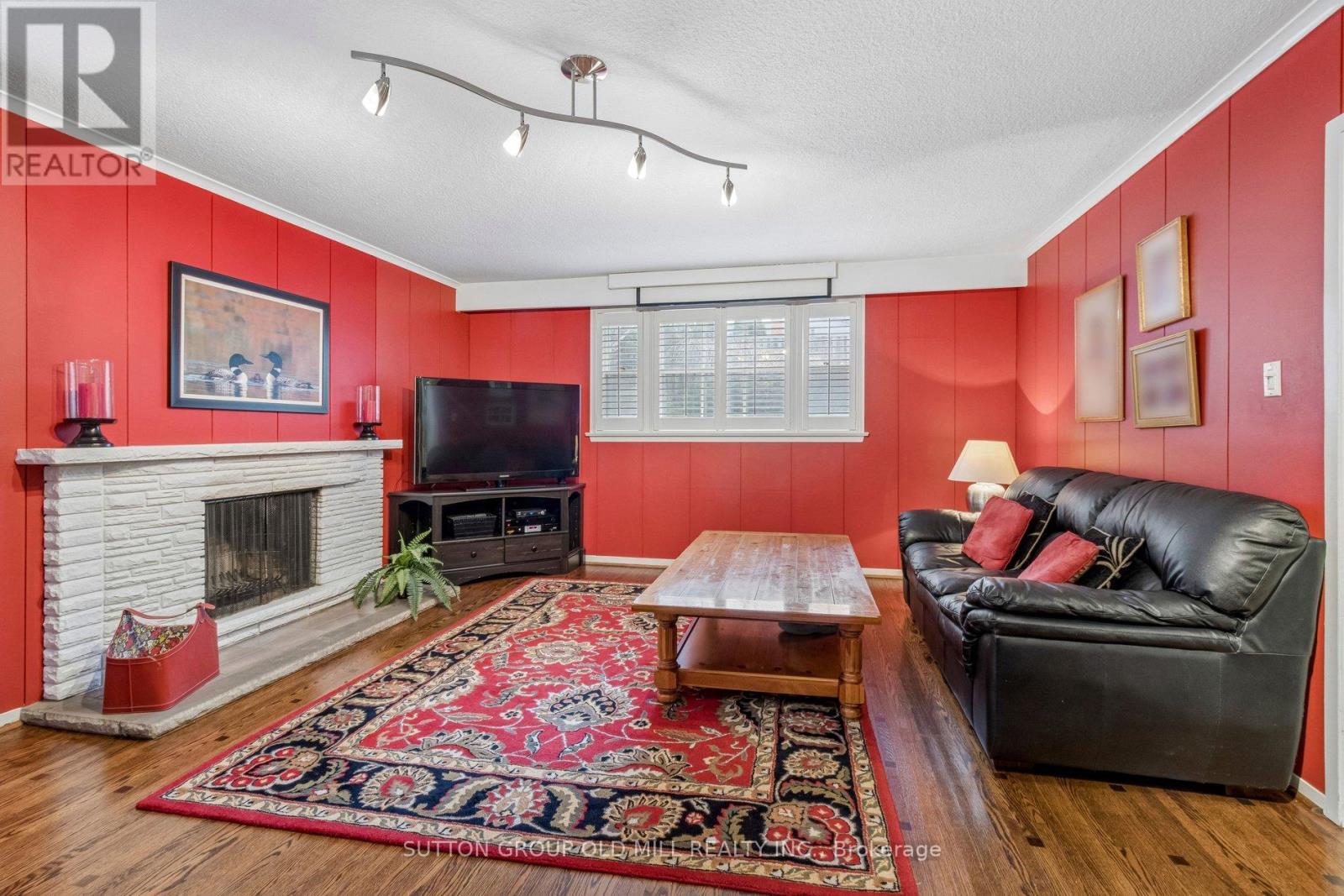 24 Tettenhall Road, Toronto, Ontario  M9A 2C3 - Photo 30 - W12963432