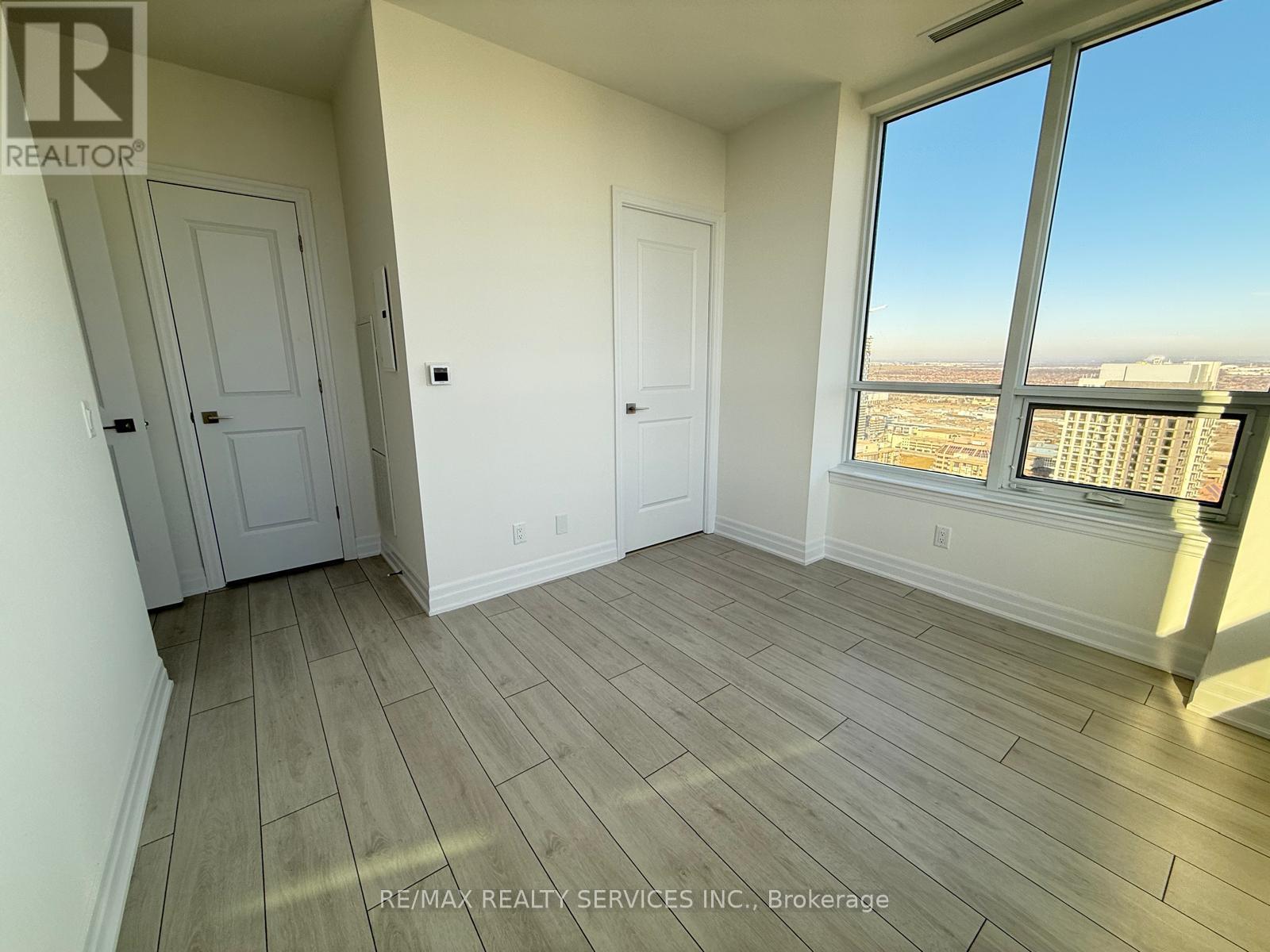 3902 - 30 Elm Drive W, Mississauga, Ontario  L5B 0N6 - Photo 17 - W12963436