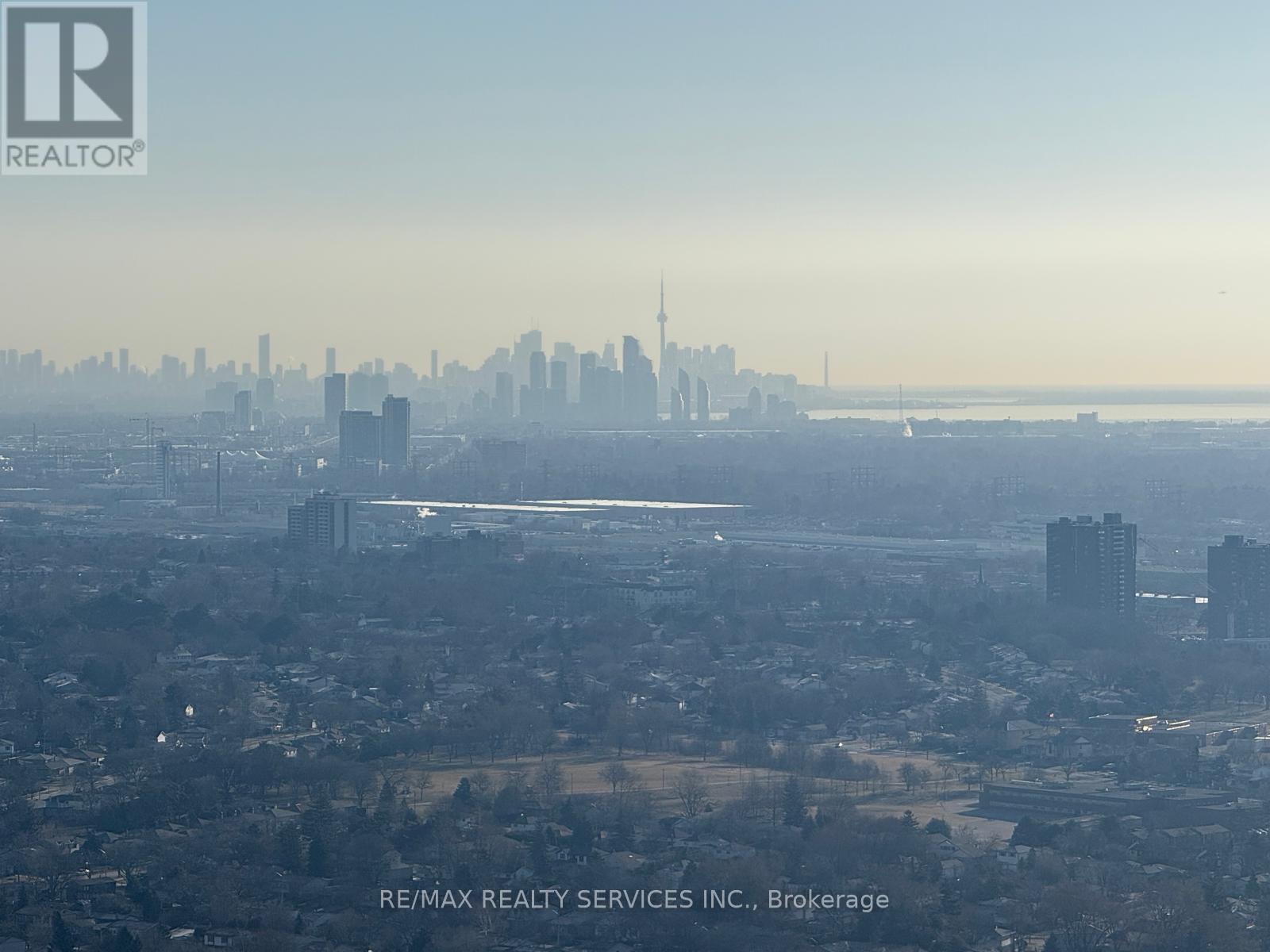 3902 - 30 Elm Drive W, Mississauga, Ontario  L5B 0N6 - Photo 7 - W12963436