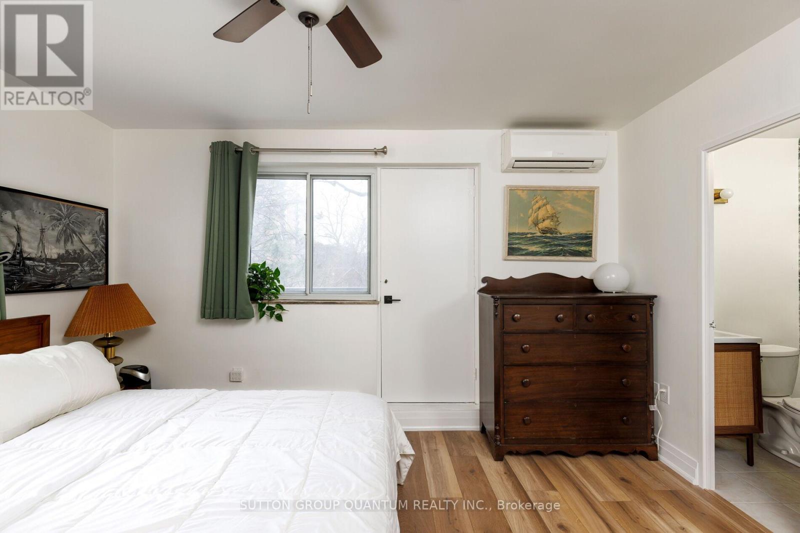 401 - 15 Elizabeth Street N, Mississauga, Ontario  L5G 2Z3 - Photo 30 - W12963442