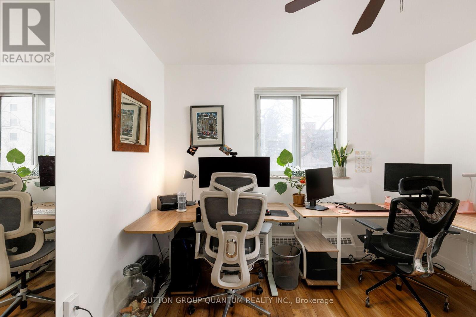 401 - 15 Elizabeth Street N, Mississauga, Ontario  L5G 2Z3 - Photo 38 - W12963442