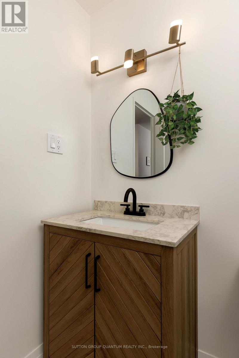 401 - 15 Elizabeth Street N, Mississauga, Ontario  L5G 2Z3 - Photo 41 - W12963442