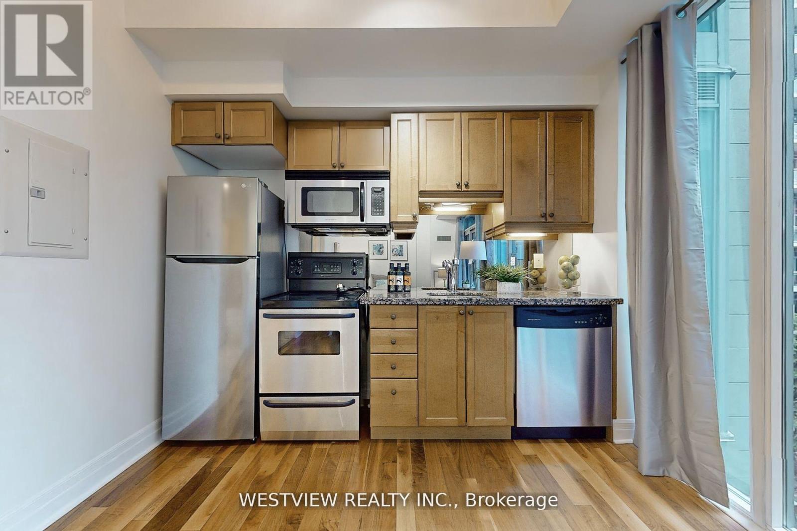 333 - 58 Marine Parade Drive, Toronto, Ontario  M8V 4G1 - Photo 5 - W12963444