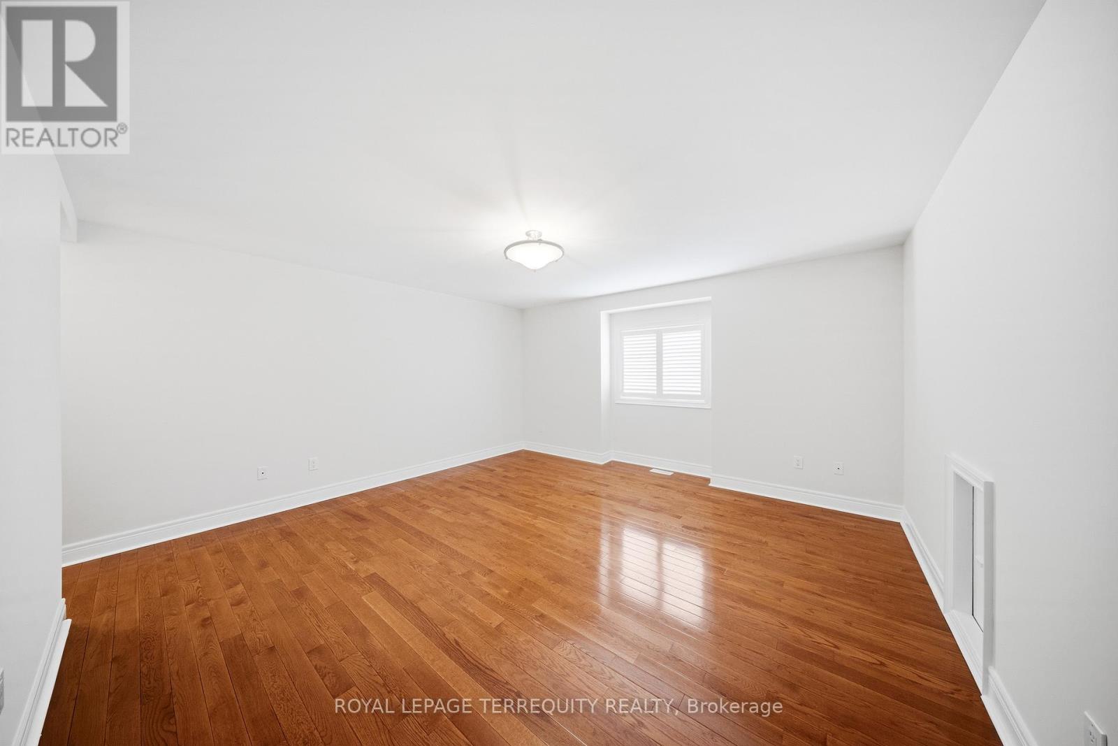 6445 Western Skies Way, Mississauga, Ontario  L5W 1H6 - Photo 28 - W12963464