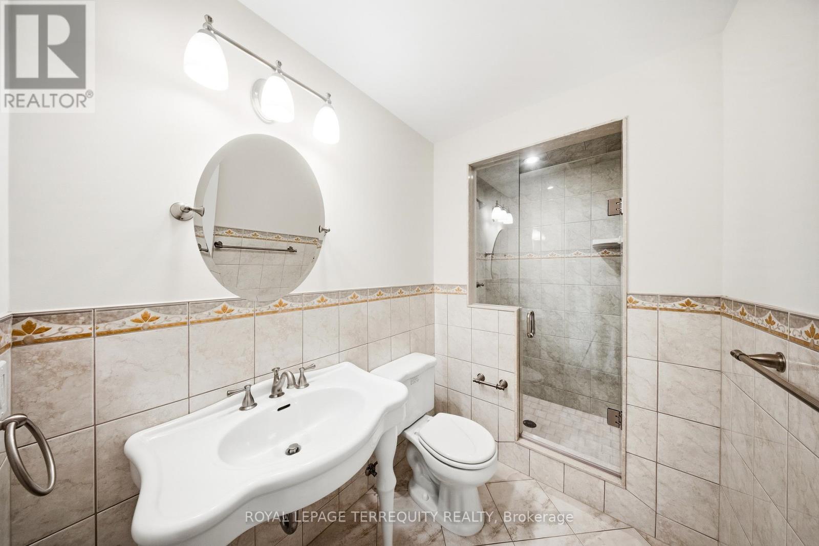 6445 Western Skies Way, Mississauga, Ontario  L5W 1H6 - Photo 32 - W12963464