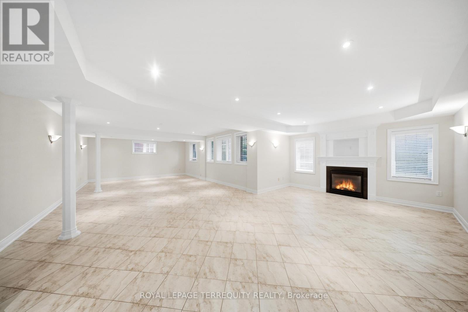 6445 Western Skies Way, Mississauga, Ontario  L5W 1H6 - Photo 34 - W12963464