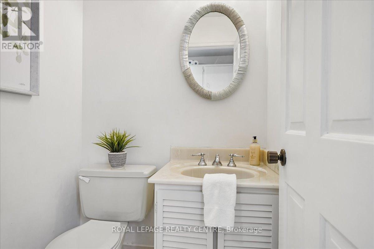 3459 Pitch Pine Crescent, Mississauga, Ontario  L5L 1P9 - Photo 20 - W12963488