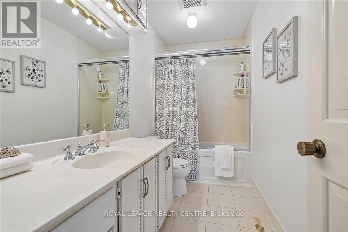 3459 Pitch Pine Crescent, Mississauga, Ontario  L5L 1P9 - Photo 31 - W12963488