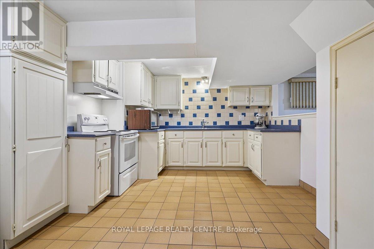 3459 Pitch Pine Crescent, Mississauga, Ontario  L5L 1P9 - Photo 34 - W12963488