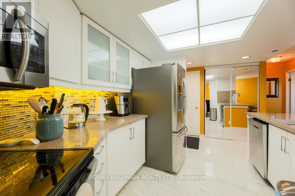 218 - 6 Humberline Drive, Toronto, Ontario  M9W 6X8 - Photo 6 - W12963496