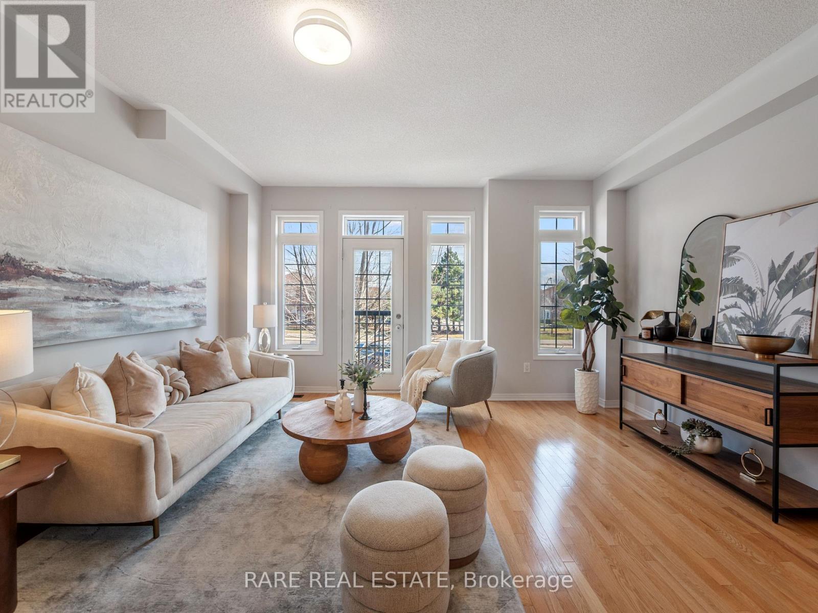 7182 Triumph Lane, Mississauga, Ontario  L5N 0C5 - Photo 2 - W12963530