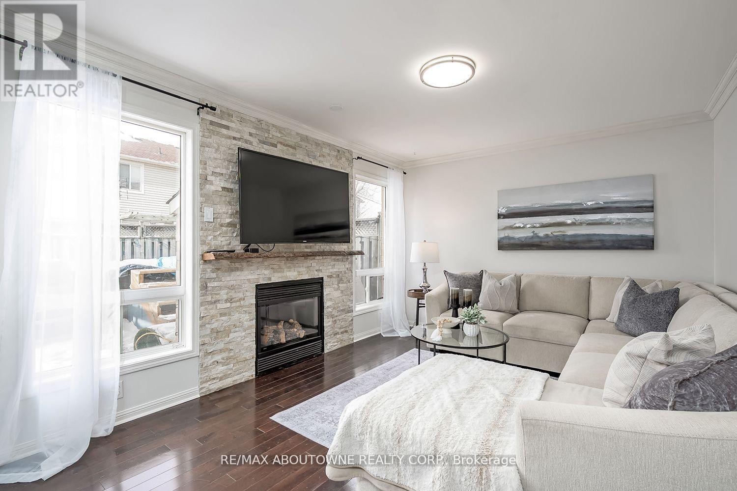 599 Caverhill Crescent, Milton, Ontario  L9T 5K1 - Photo 10 - W12963552