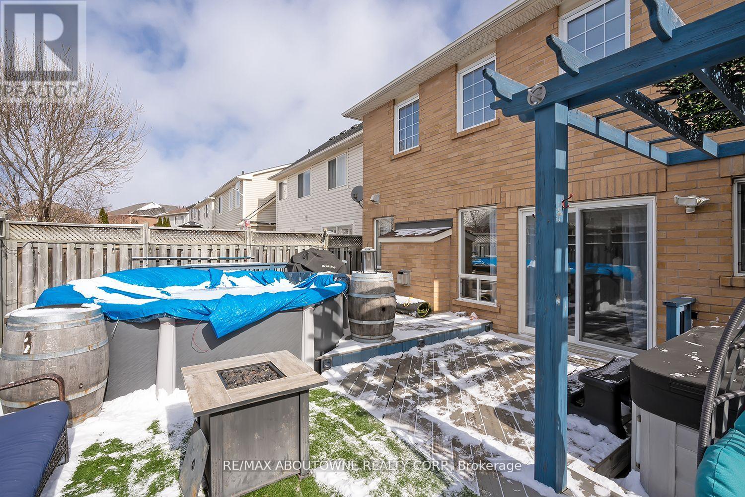 599 Caverhill Crescent, Milton, Ontario  L9T 5K1 - Photo 38 - W12963552