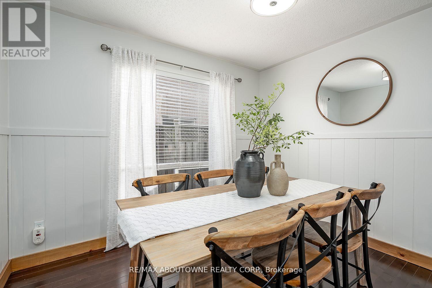 599 Caverhill Crescent, Milton, Ontario  L9T 5K1 - Photo 7 - W12963552