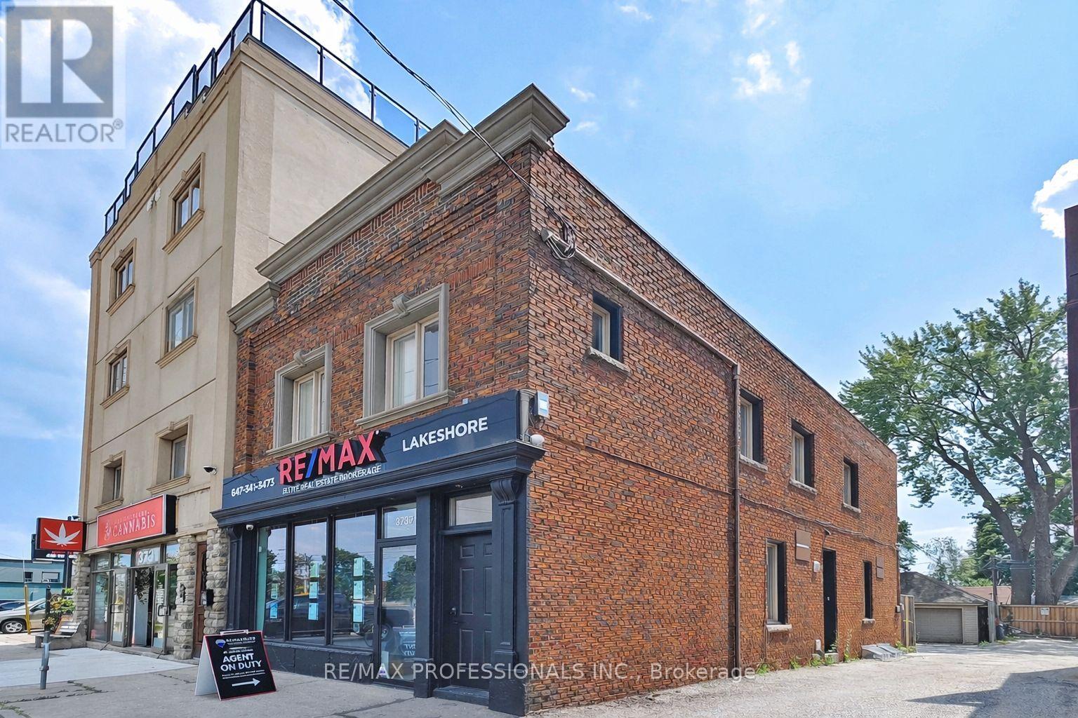 2 - 3737 LAKESHORE BOULEVARD, Toronto, Ontario