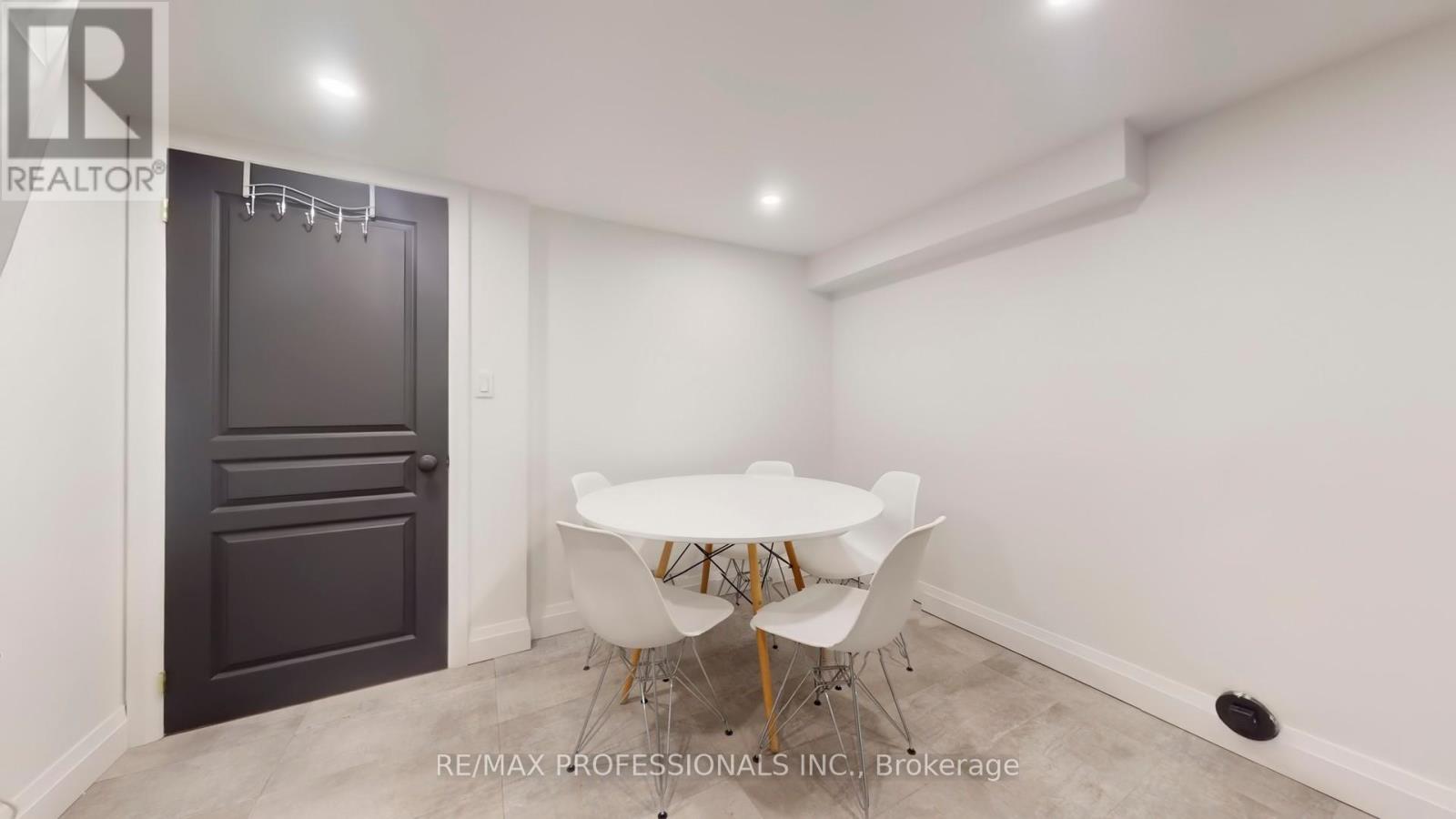 2 - 3737 Lakeshore Boulevard, Toronto, Ontario  M8W 1P9 - Photo 21 - W12963562