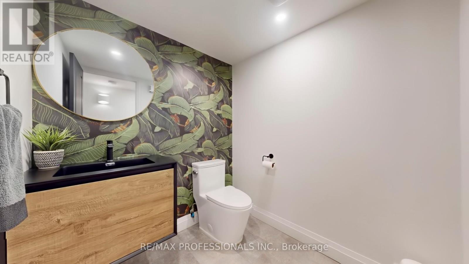 2 - 3737 Lakeshore Boulevard, Toronto, Ontario  M8W 1P9 - Photo 24 - W12963562