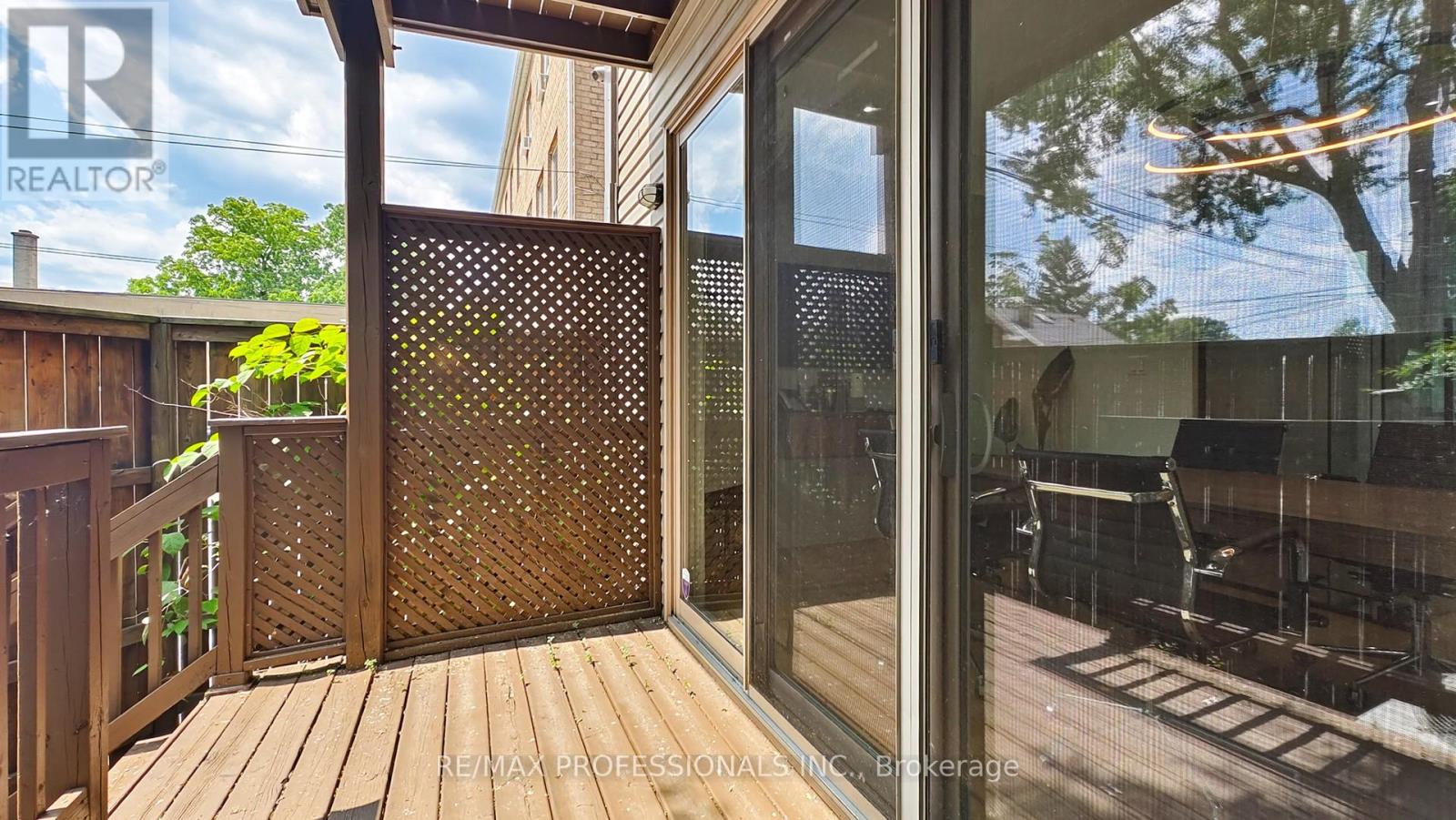 2 - 3737 Lakeshore Boulevard, Toronto, Ontario  M8W 1P9 - Photo 26 - W12963562