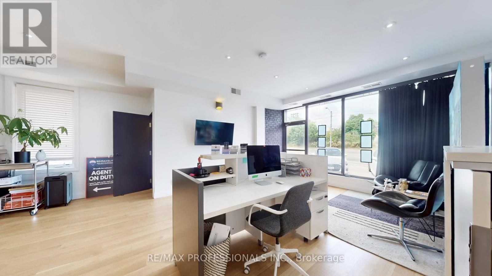 2 - 3737 Lakeshore Boulevard, Toronto, Ontario  M8W 1P9 - Photo 4 - W12963562