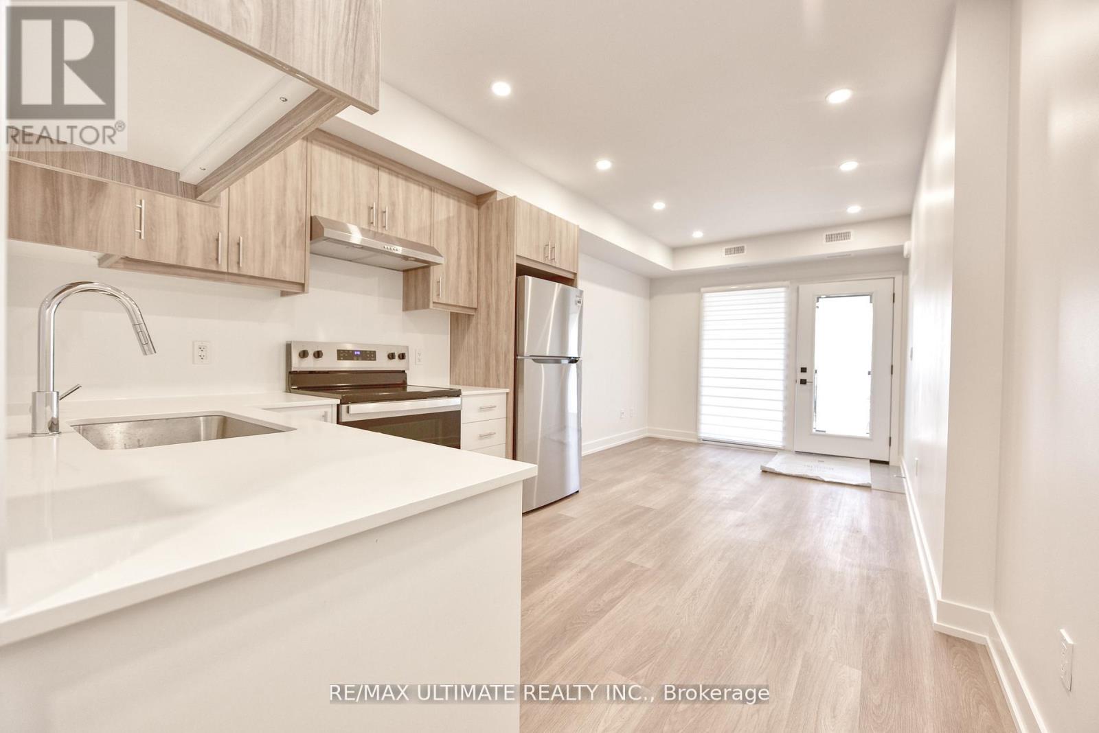 Main Floor - 385 Mcroberts Avenue, Toronto, Ontario  M6E 4R1 - Photo 3 - W12963568