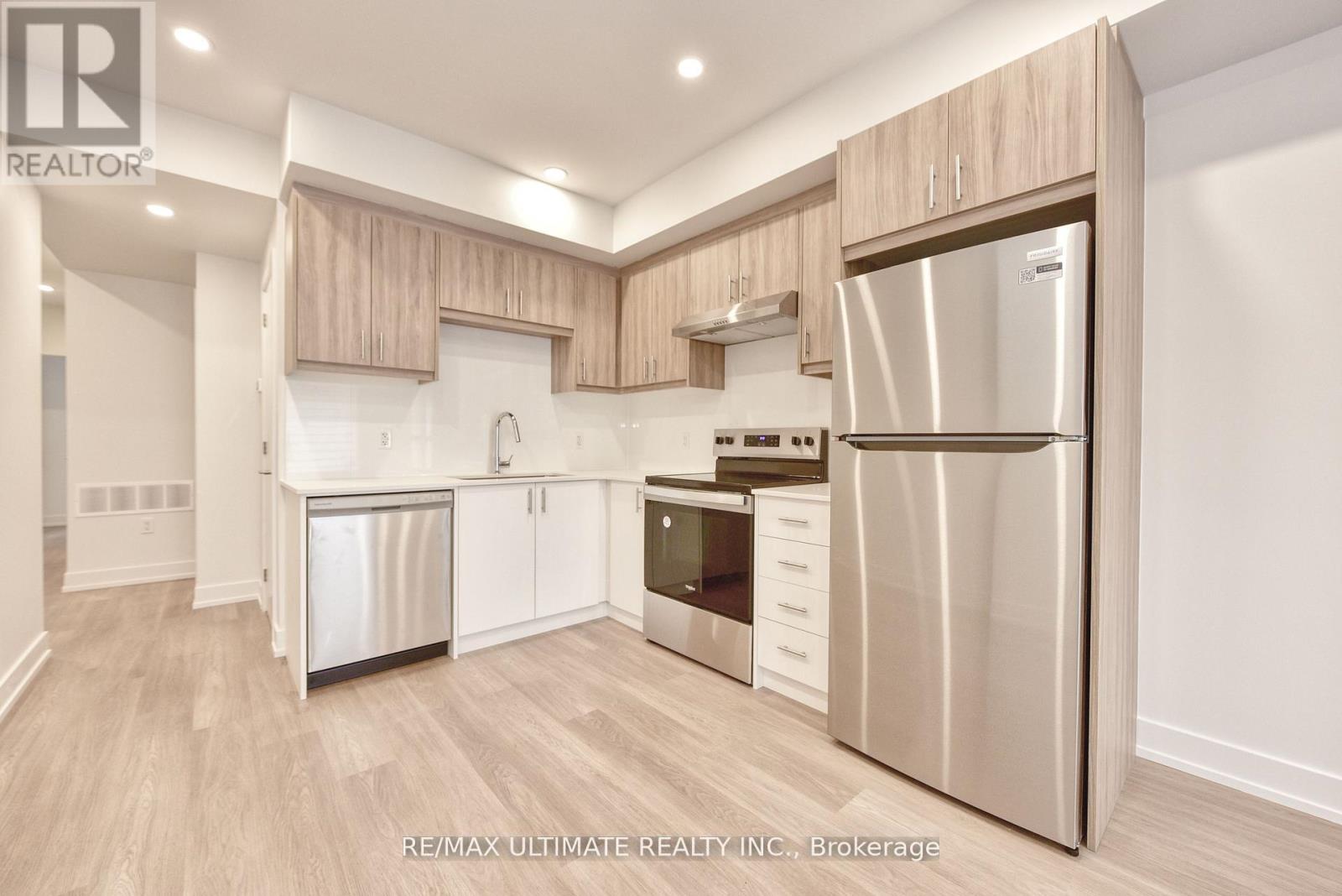 Main Floor - 385 Mcroberts Avenue, Toronto, Ontario  M6E 4R1 - Photo 4 - W12963568