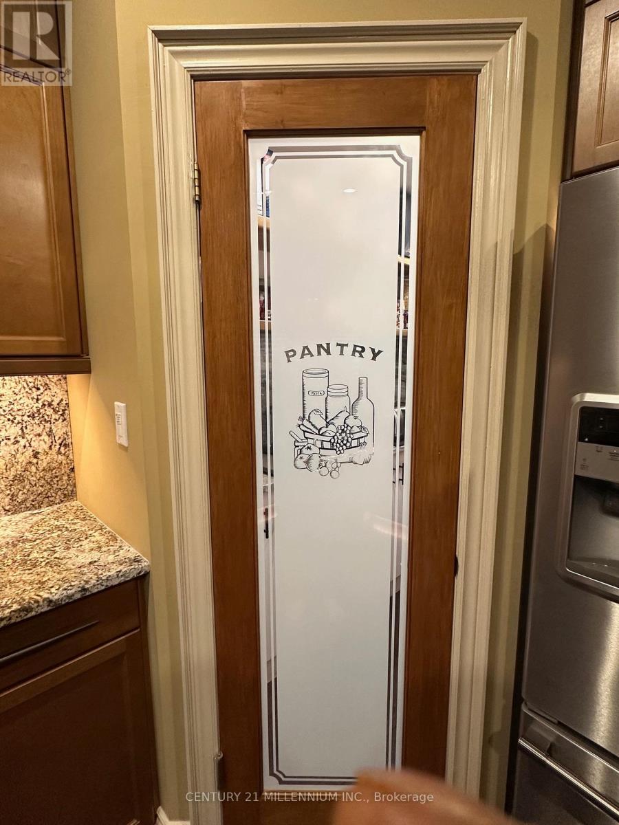 240 Elderberry Street, Orangeville, Ontario  L9W 5J9 - Photo 10 - W12963574