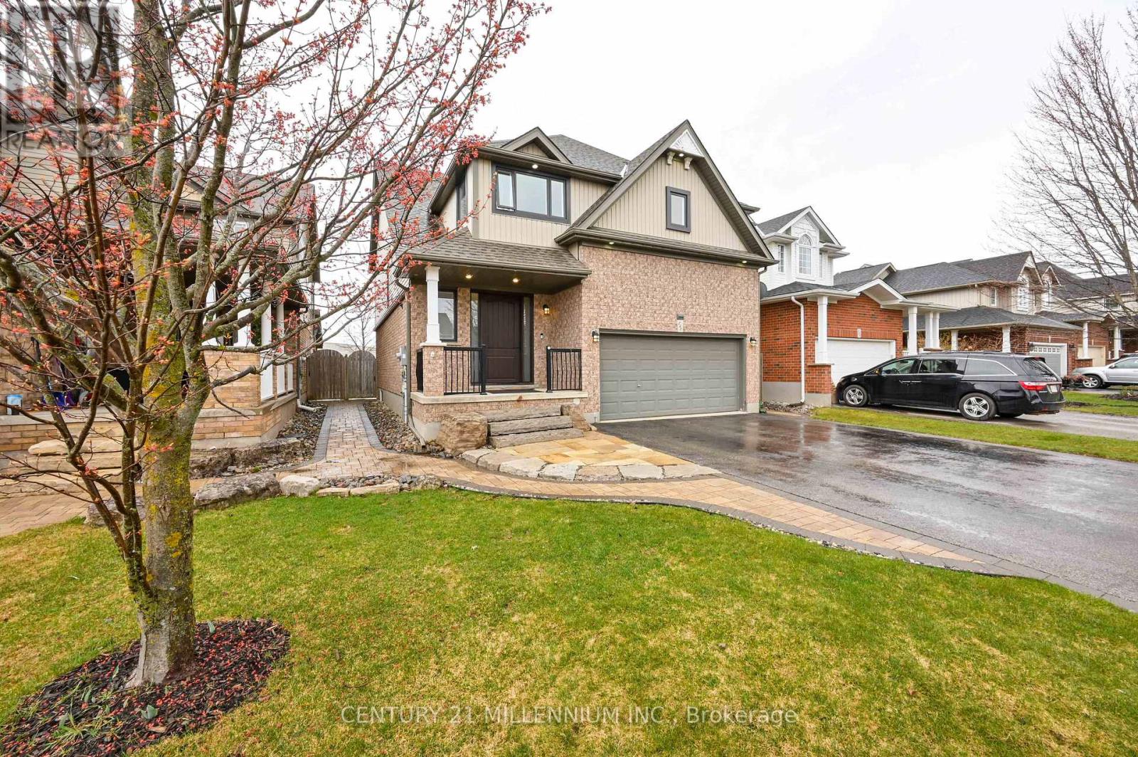 240 Elderberry Street, Orangeville, Ontario  L9W 5J9 - Photo 2 - W12963574