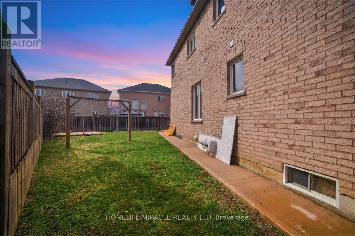 6 Prime Vista Court, Brampton, Ontario  L7A 3W8 - Photo 48 - W12963608