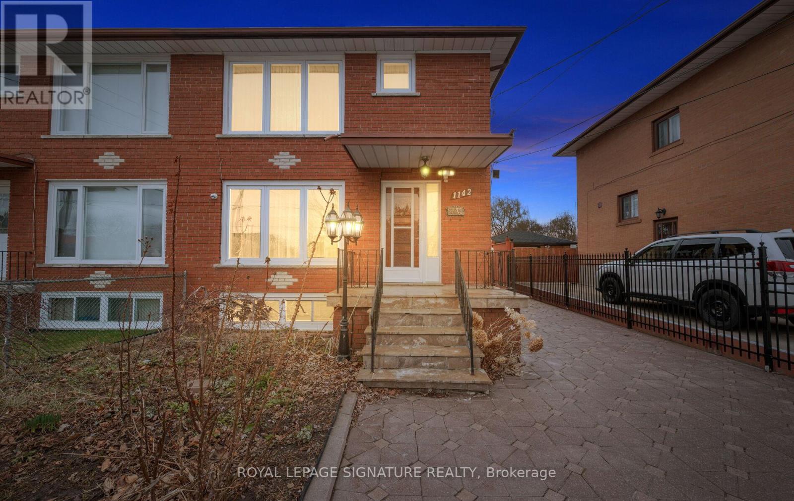1142 ALEXANDRA AVENUE, Mississauga, Ontario