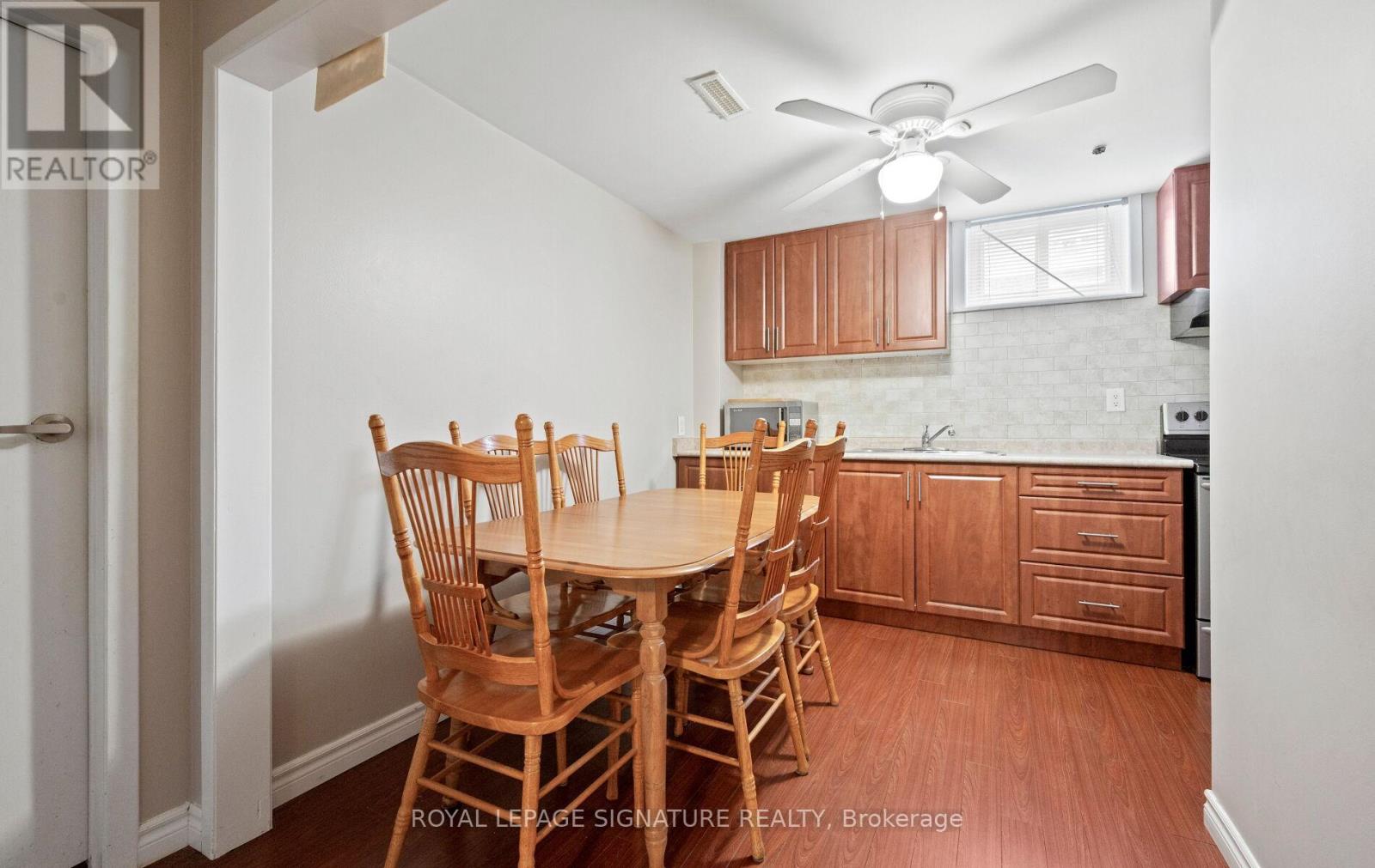 1142 Alexandra Avenue, Mississauga, Ontario  L5E 2A5 - Photo 19 - W12963614