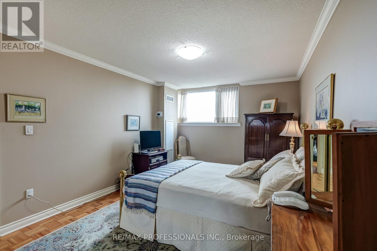 1405 - 240 Scarlett Road, Toronto, Ontario  M6N 4X4 - Photo 26 - W12963620