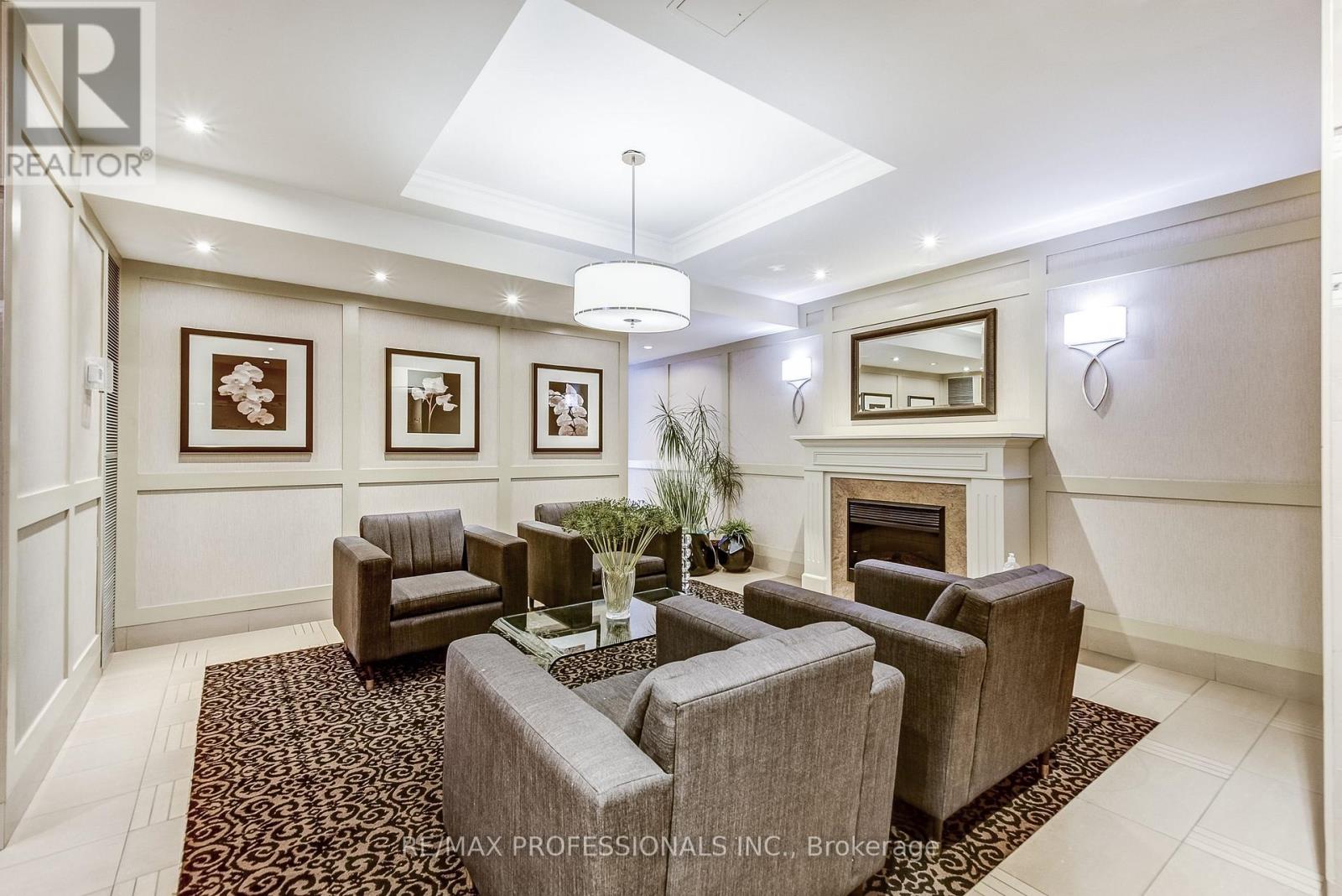 1405 - 240 Scarlett Road, Toronto, Ontario  M6N 4X4 - Photo 4 - W12963620