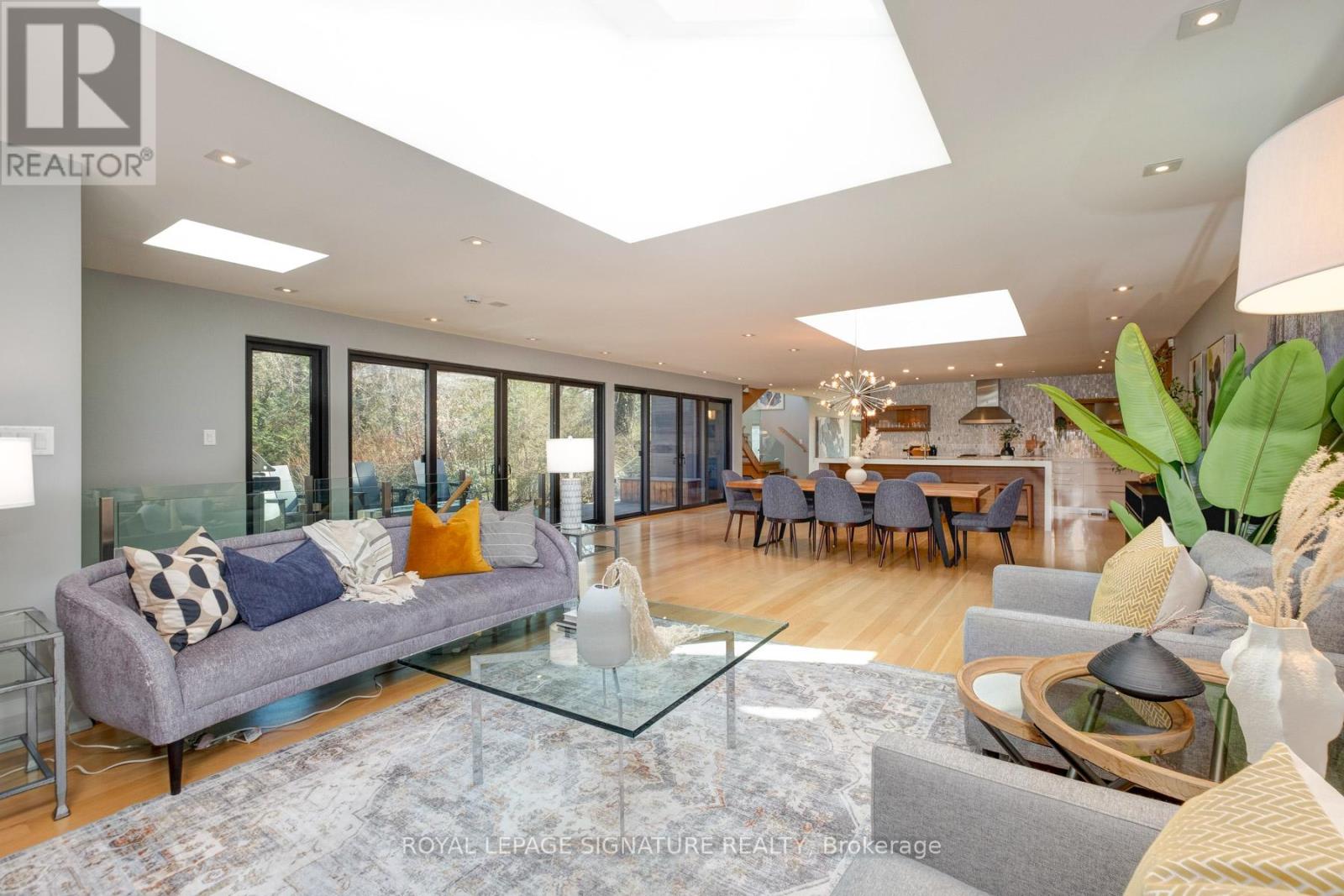 185 Morrison Road, Oakville, Ontario  L6J 4J3 - Photo 13 - W12963708