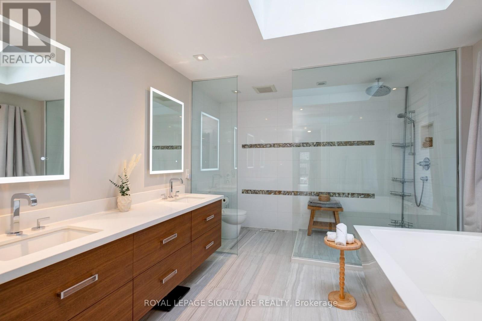 185 Morrison Road, Oakville, Ontario  L6J 4J3 - Photo 22 - W12963708