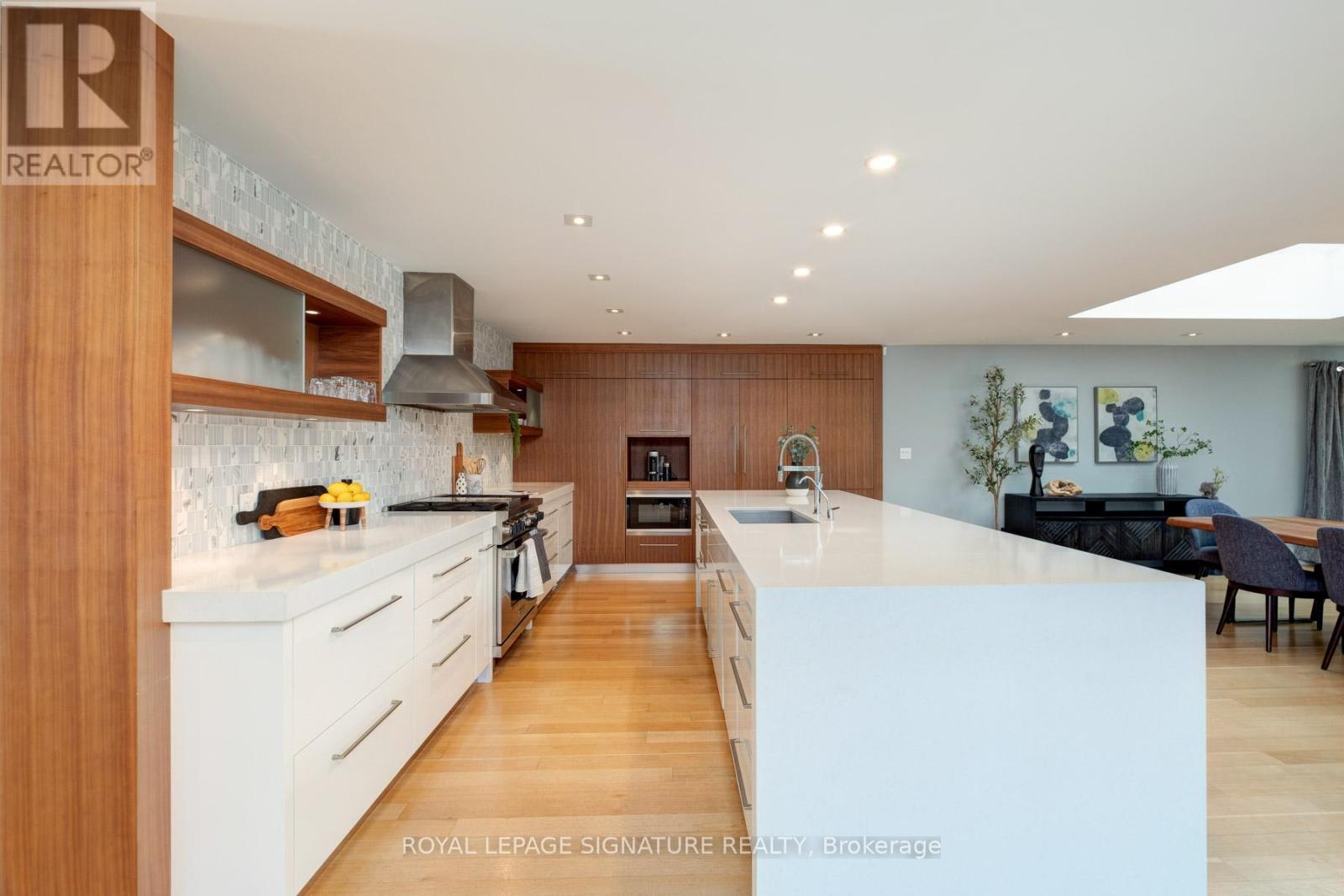 185 Morrison Road, Oakville, Ontario  L6J 4J3 - Photo 7 - W12963708